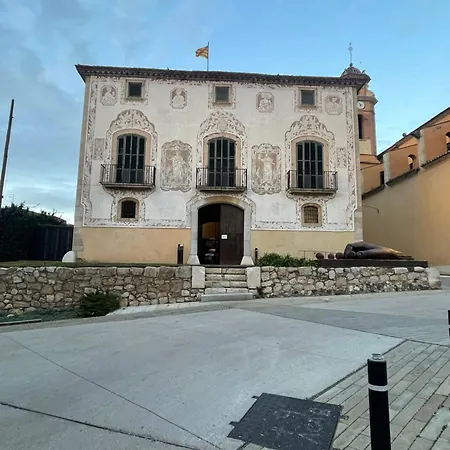 Casa En El Centro Del Pueblo *